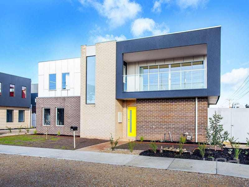 1/4547 Anderson Street, Werribee, Vic 3030 Property Details