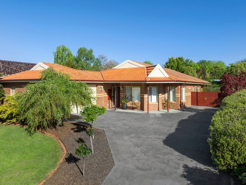 8 Cambridge Drive, Mansfield, Vic 3722 House for Sale