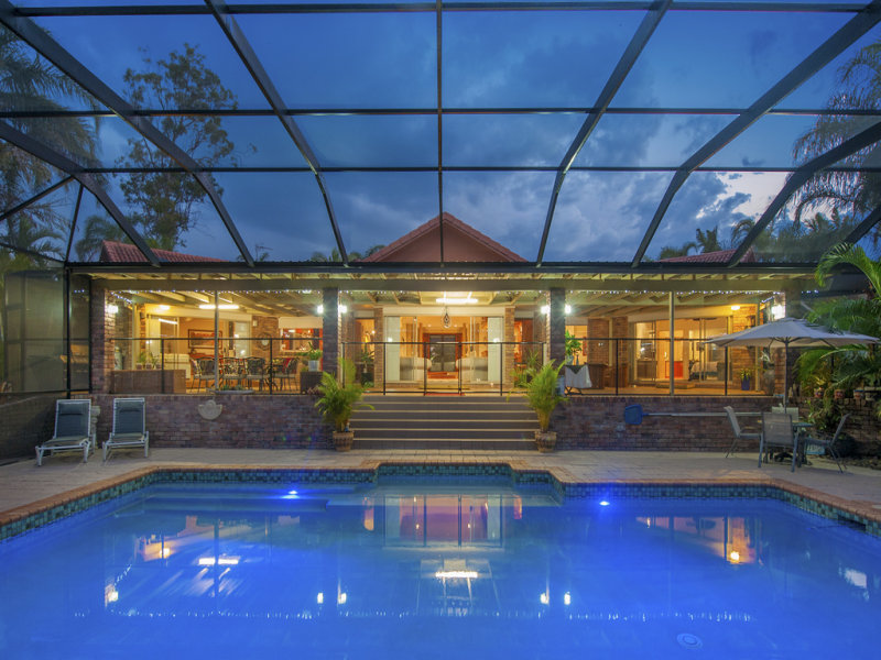 9 Riverdowns Crescent, Helensvale, Qld 4212 Property Details