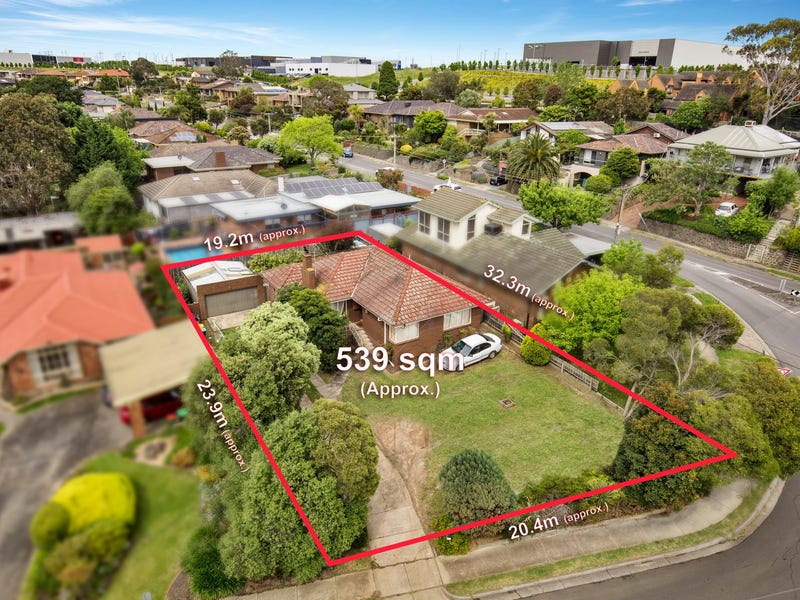 25 Boeing Road, Strathmore Heights, VIC 3041