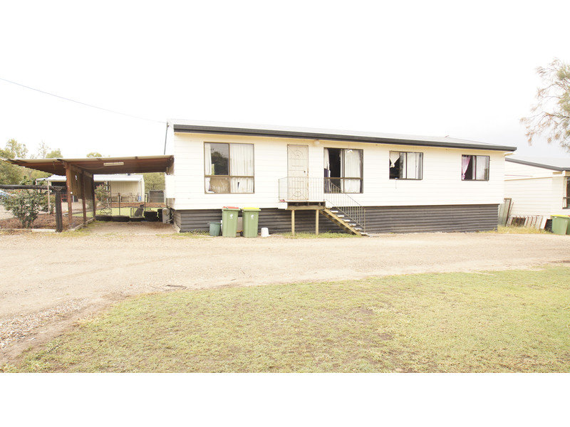 8 Calendula Court, Regency Downs, QLD 4341