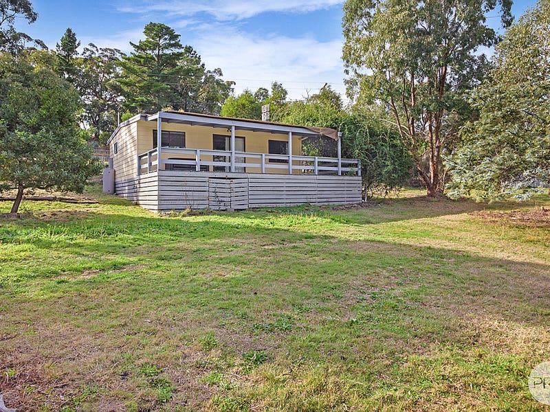 32 Young Street, Linton, Vic 3360