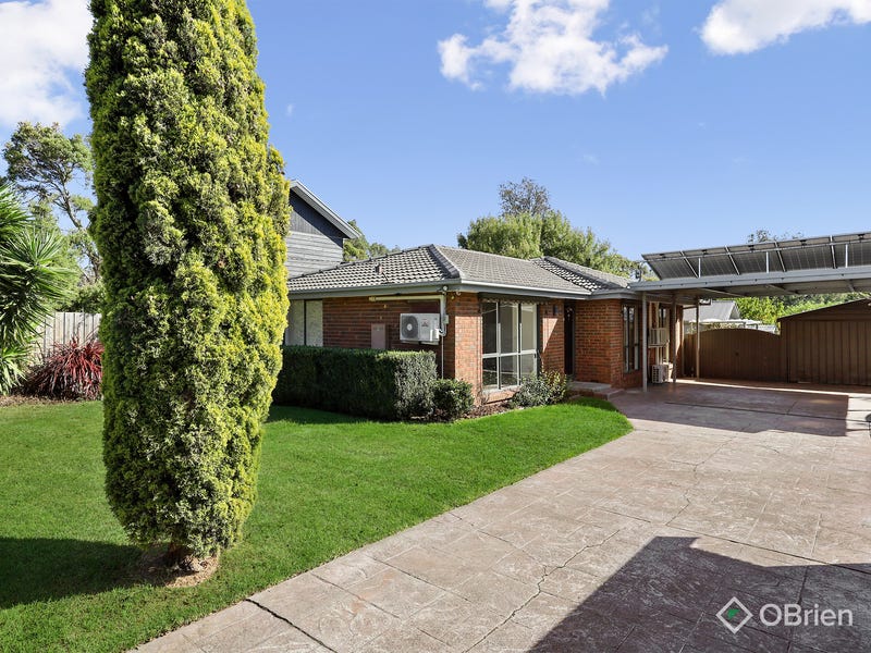 104 Eramosa Road East, Somerville, Vic 3912 Property Details