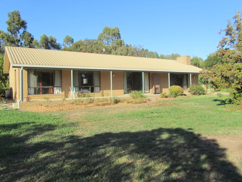 18 Farrell Rd, Benalla, Vic 3672 Property Details