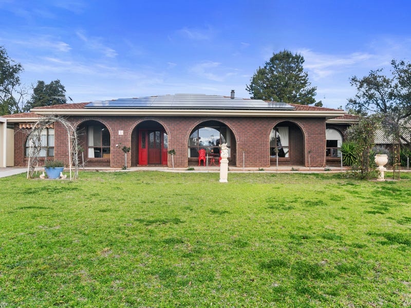 30 Ralli Street, Balaklava, SA 5461 Property Details