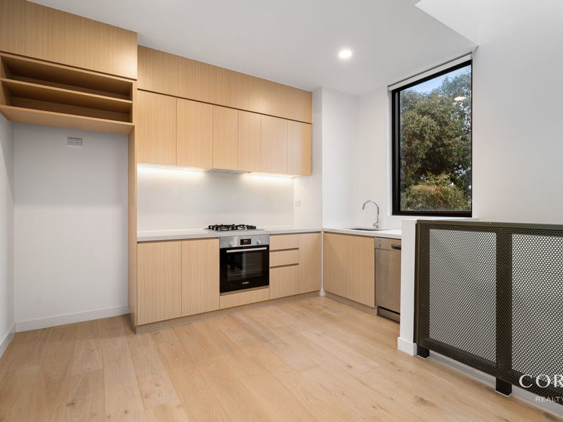 1/4244 Manningham Street, Parkville, Vic 3052 Townhouse for Sale