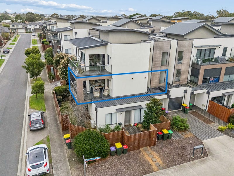 Real Estate & Property for Sale in Martha Cove Blvd, Safety Beach, VIC ...