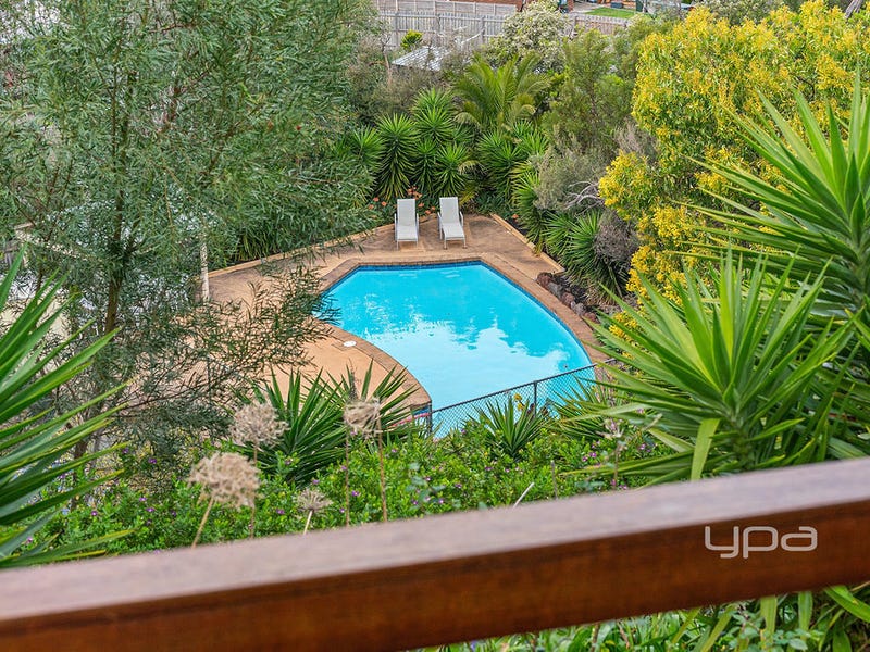 Real Estate & Property for Sale in Blairgowrie, VIC 3942 (+1 location