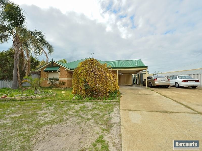 13 Broadfield Retreat, Erskine, WA 6210 Property Details