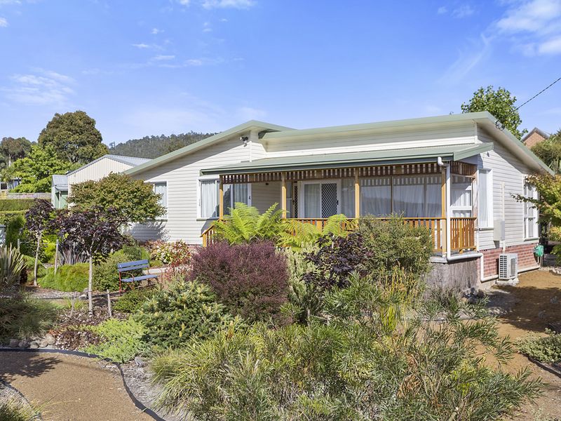 4 Charlton Street, Snug, Tas 7054 Property Details