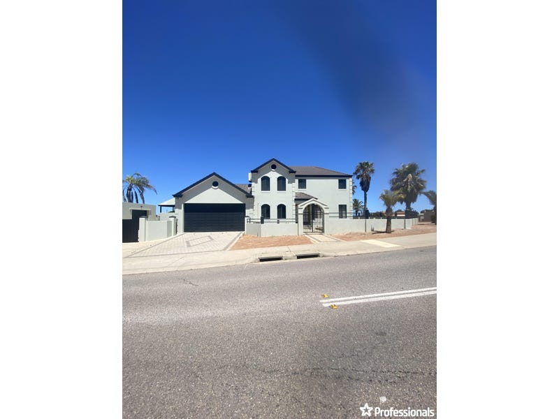 8 Endeavour Drive, Wandina, WA 6530