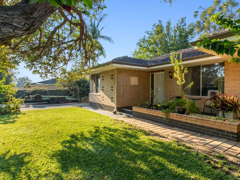 4 Rex Street, Gosnells, WA 6110 Property Details