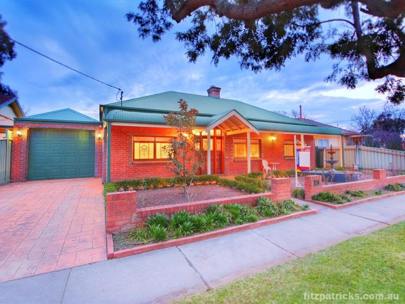 8 Beckwith Street Wagga Wagga Nsw 2650 Property Details