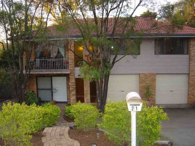 21 Darel Dr, Ashmore, Qld 4214 Property Details