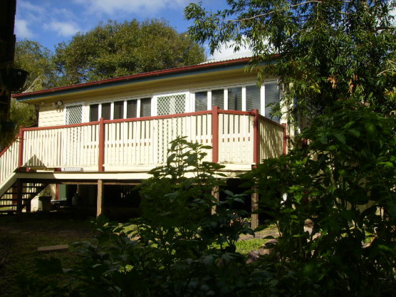 275 Preston Road, Wynnum, Qld 4178 Property Details