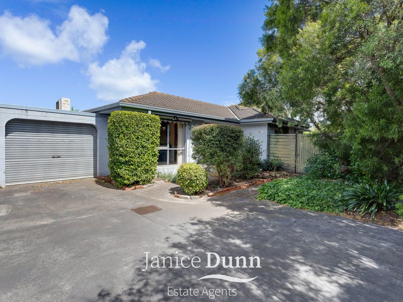 2/25 Gairloch Drive, Frankston, VIC 3199