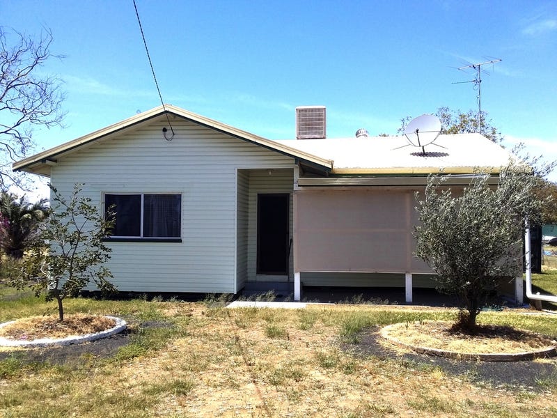 70 Burrel Street, Yelarbon, Qld 4388