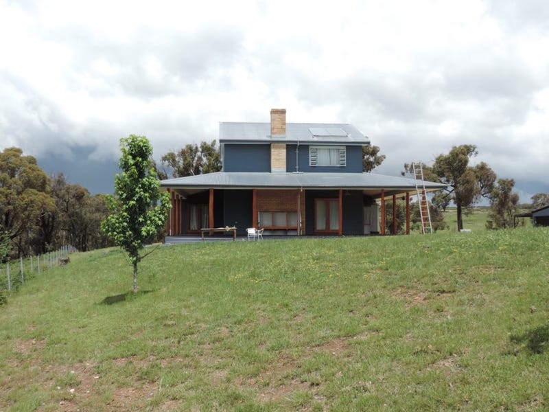 575 Peelwood Road, Laggan, NSW 2583