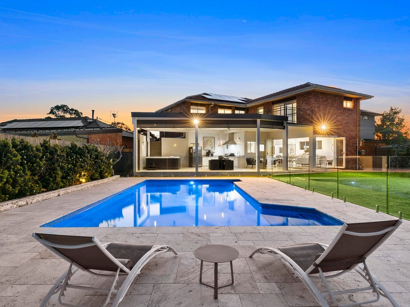 8 Emperor Place, Forestville, NSW 2087 Property Details