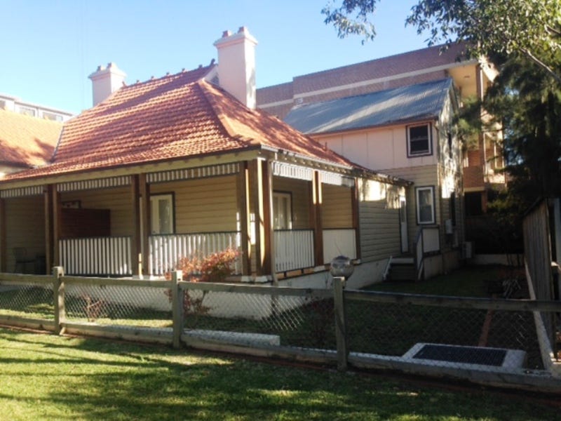 2/1 Amos Street, Westmead, NSW 2145