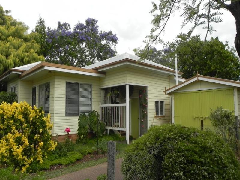 49 MURRAY, Pittsworth, Qld 4356 Property Details