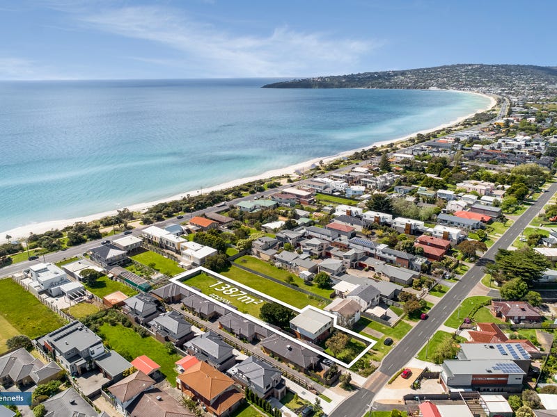 23 Dromana Parade, Safety Beach, VIC 3936