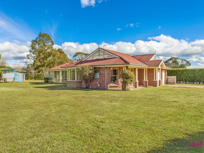 13 Rowland Road, Bowral, NSW 2576 Property Details