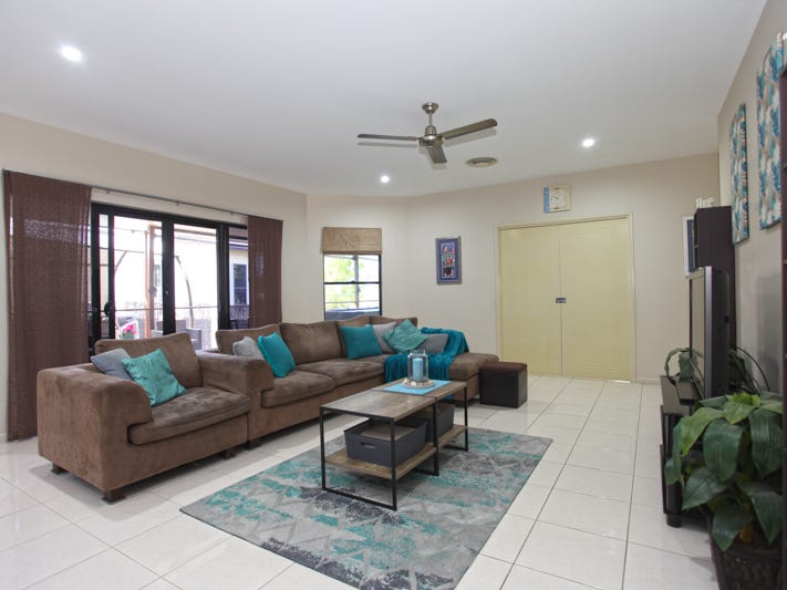 33 Manning Street, Rural View, QLD 4740