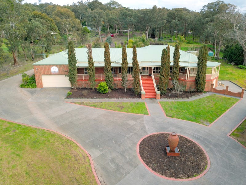 594 Yan Yean Road, Yarrambat, Vic 3091 House for Sale