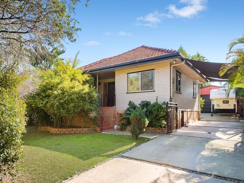 18 Logan Avenue, Oxley, Qld 4075 Property Details