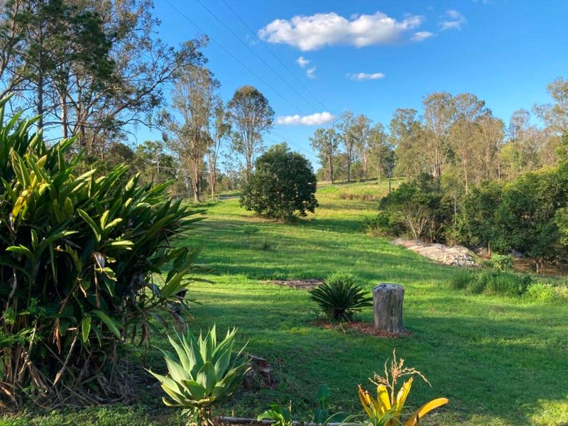 341 Mcintosh Creek Road, Jones Hill, QLD 4570