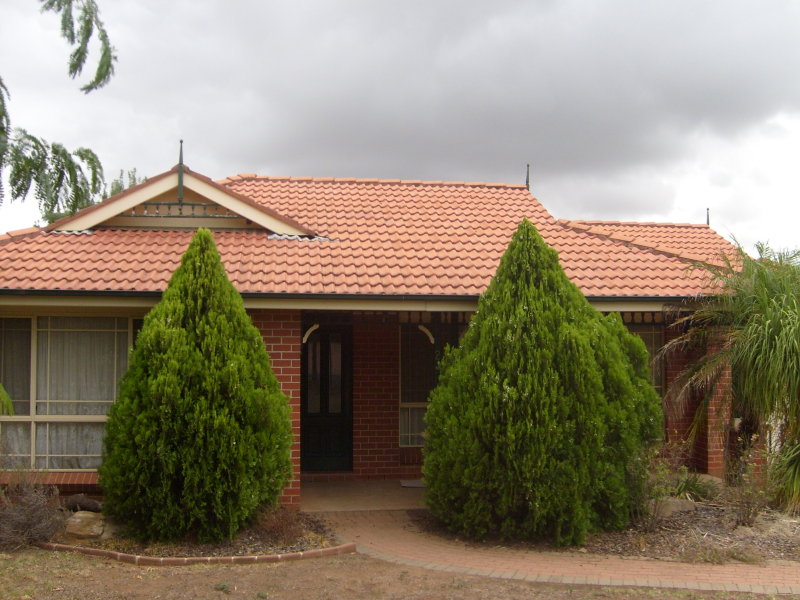 24 Grangewood Drive, Dubbo, NSW 2830 Property Details