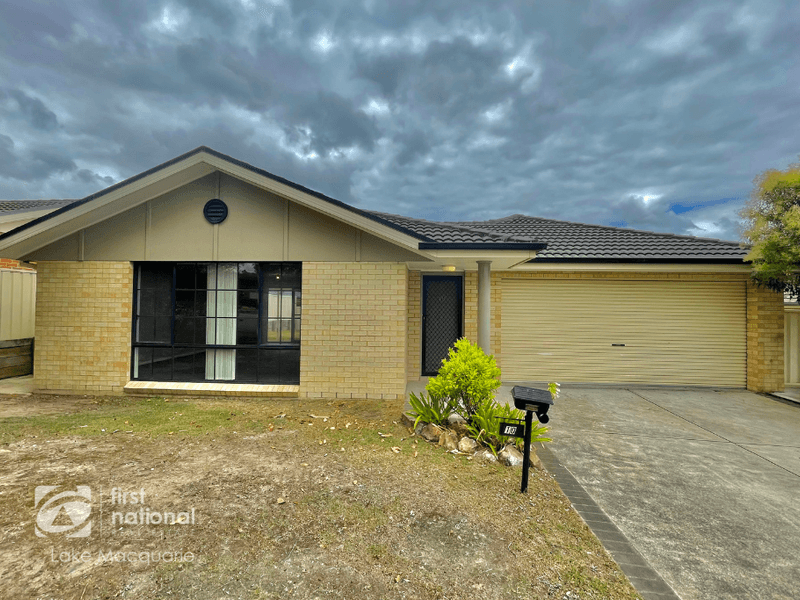 10 Araminta Chase, Cameron Park, NSW 2285