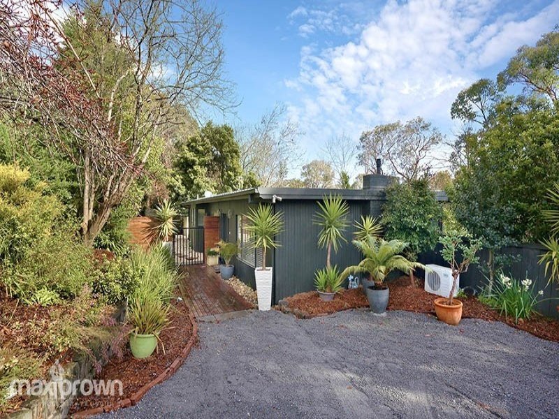 33 Browns Road, Montrose, Vic 3765 Property Details