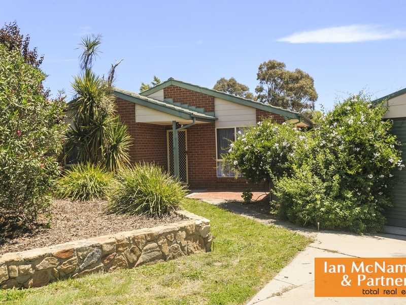 6 Peron Place, Banks, ACT 2906 Property Details