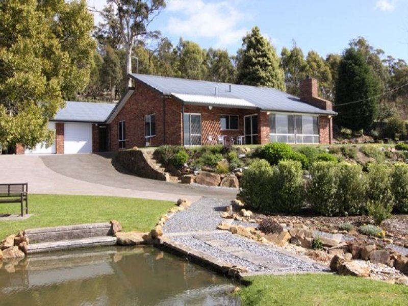 8 Lanena Crescent, Lanena, Tas 7275 Property Details