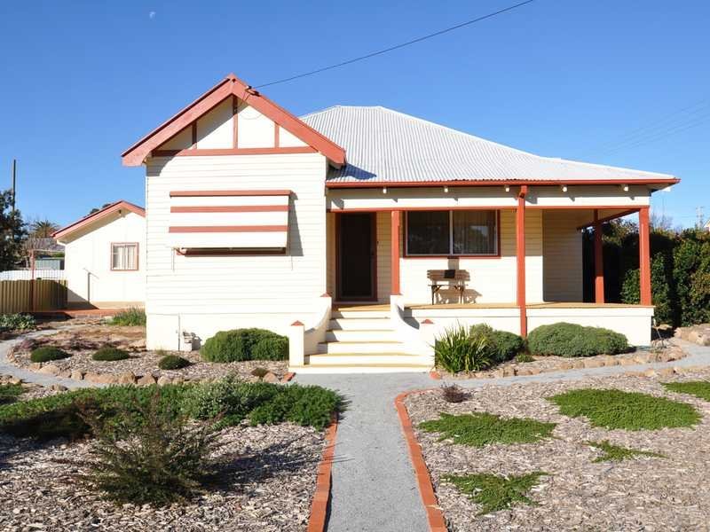134 Main Street, Junee, NSW 2663 Property Details