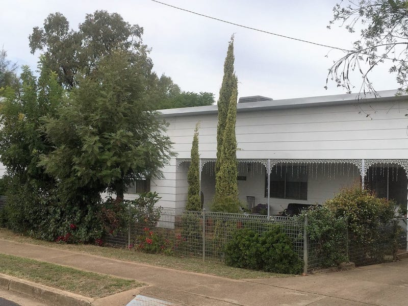 35 Railway Parade, Gravesend, NSW 2401