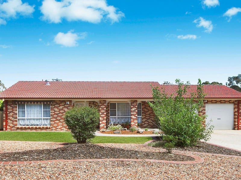 82 Kingscote Cres, Bonython, ACT 2905