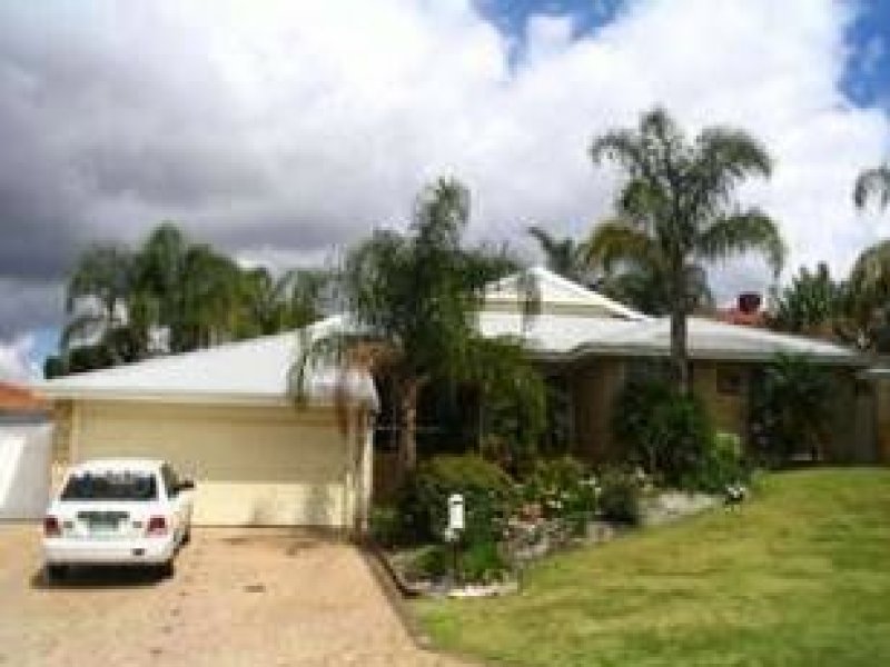 32 Spyglass Circle, Canning Vale, WA 6155