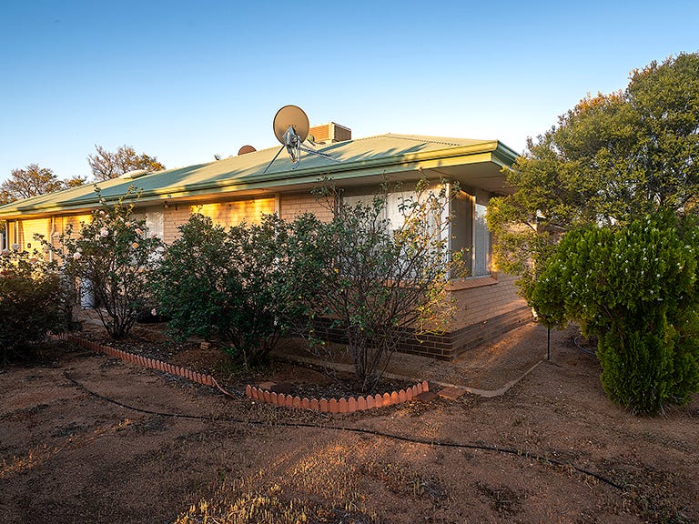 1315 Lukin Street, Mukinbudin, WA 6479 Property Details