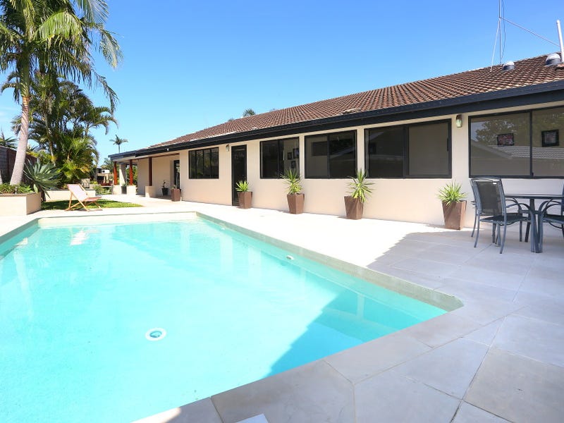 6 Wallaby Place, Sorrento, Qld 4217 Property Details