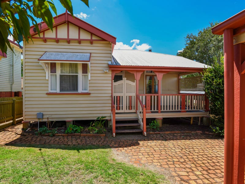 141A Long Street, South Toowoomba, Qld 4350