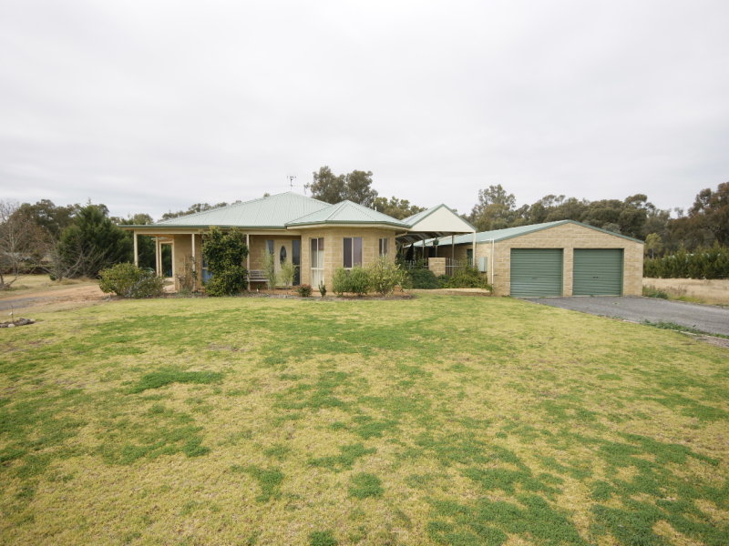 142 Riverside Estate, Deniliquin, NSW 2710 Property Details