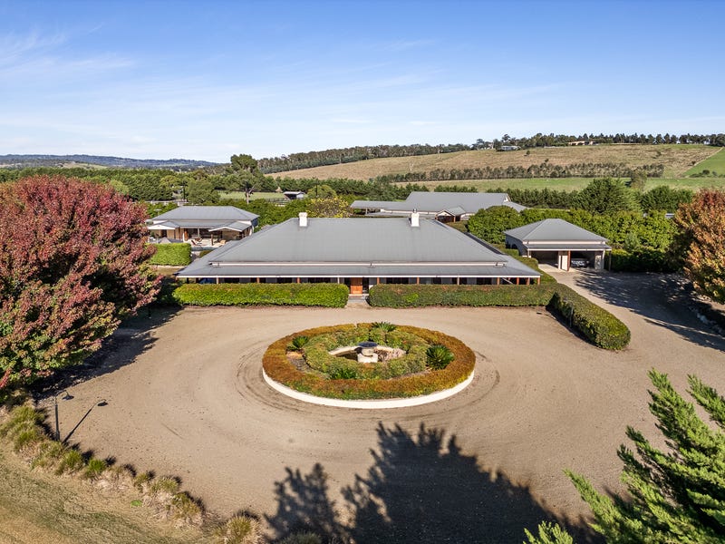 11 Harbourmaster Road, Coldstream, Vic 3770 - Property Details