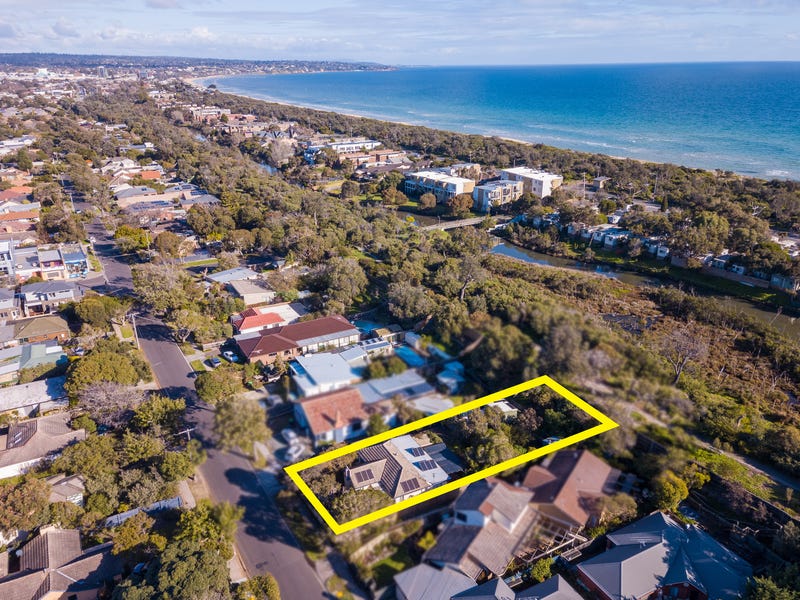 72 Kananook Avenue, Seaford, Vic 3198 Property Details