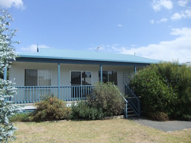 33 Driftwood Drive, Cowes, Vic 3922 Property Details