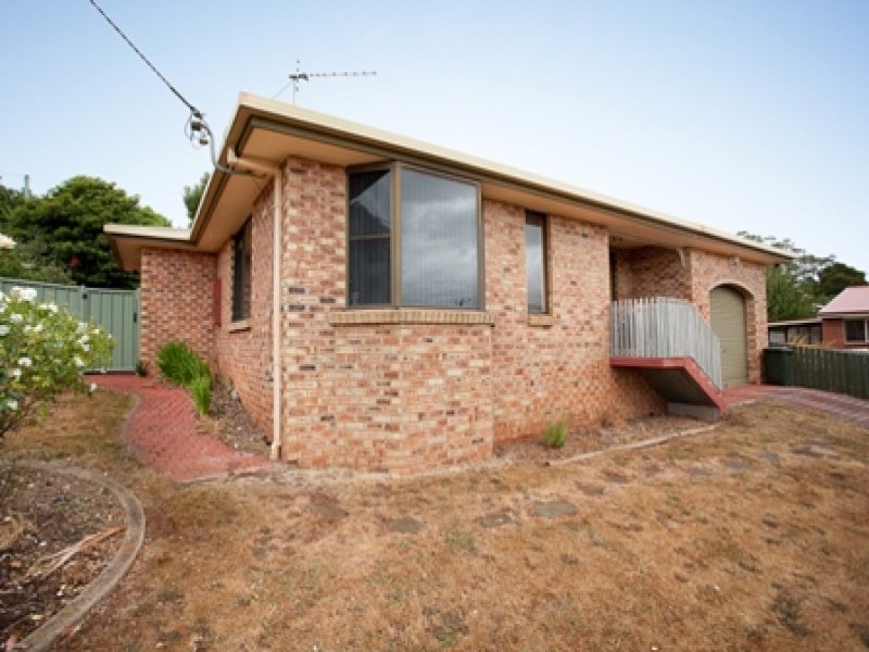 29 River Road, Ambleside, Tas 7310 Property Details