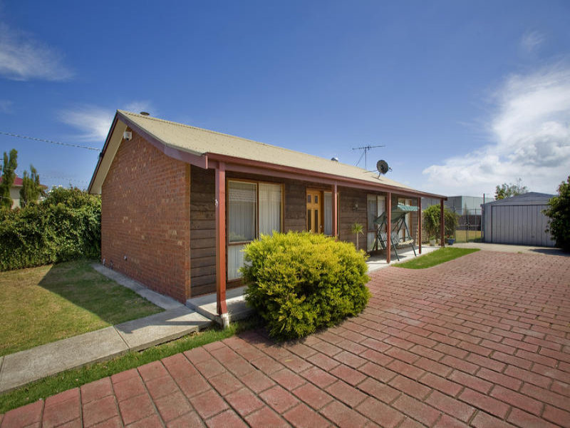 77 Solar Drive, Whittington, Vic 3219 Property Details