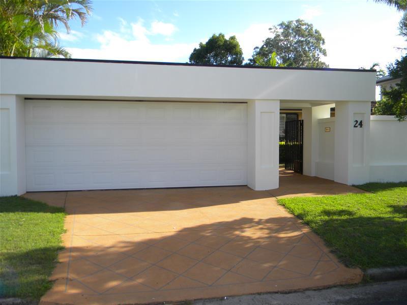 24 Daimler Drive, Bundall, QLD 4217